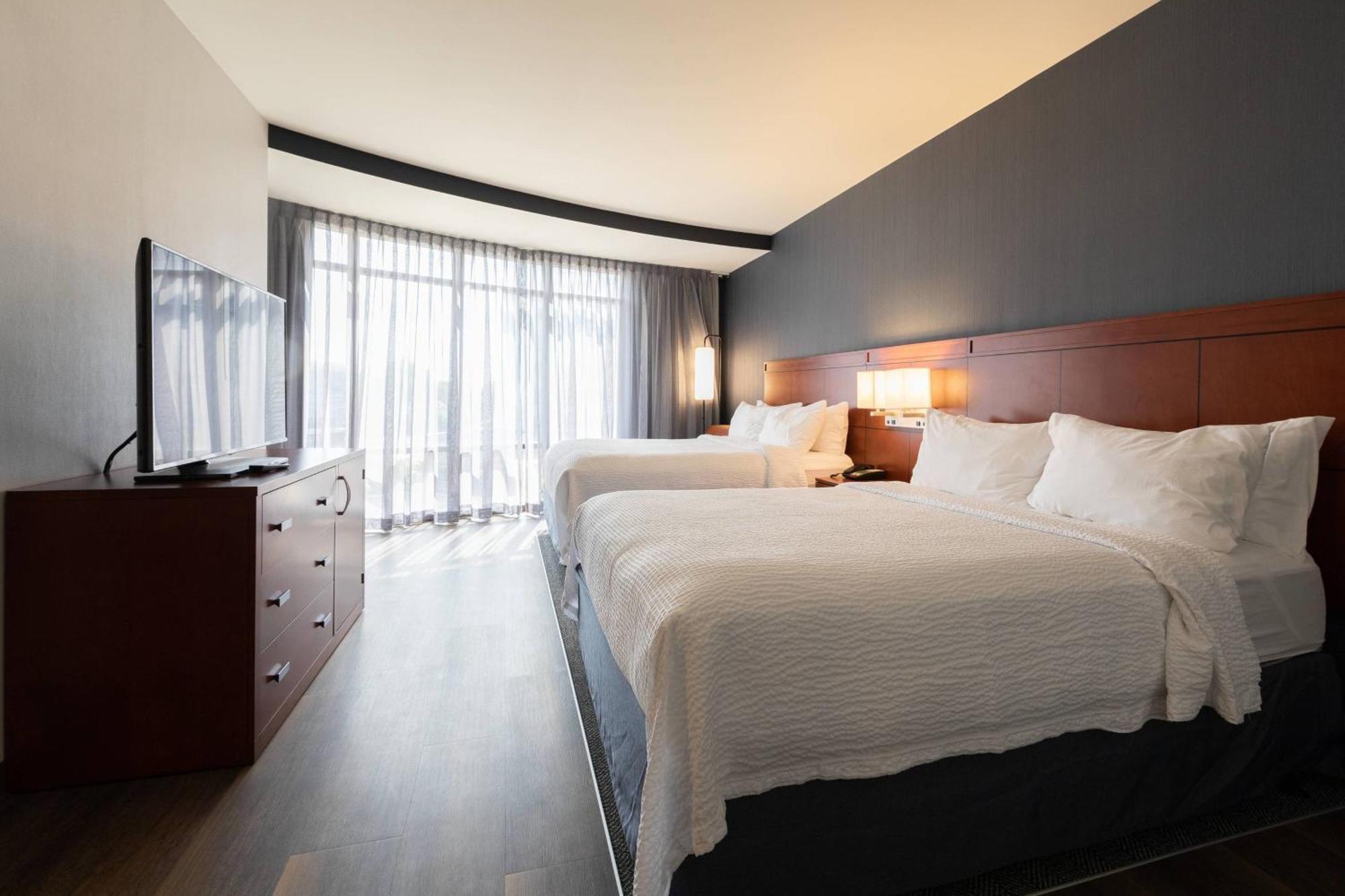 Courtyard By Marriott Midtown/rookwood Cincinnati