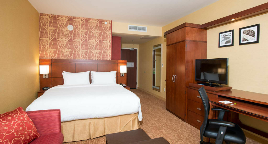 Hotel Courtyard By Marriott Midtown/rookwood